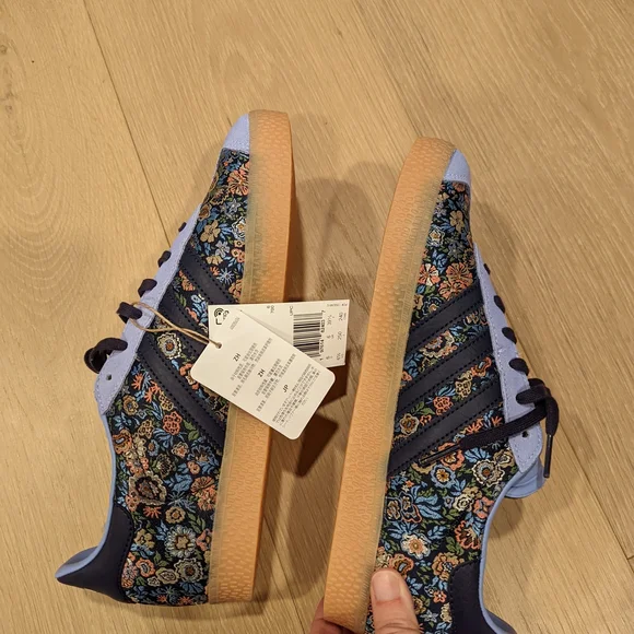 Adidas Gazelle Liberty London - Picture 5 of 11